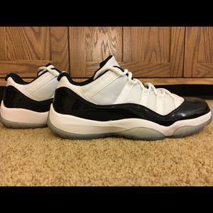 Air Jordan Retro 11 low Concord